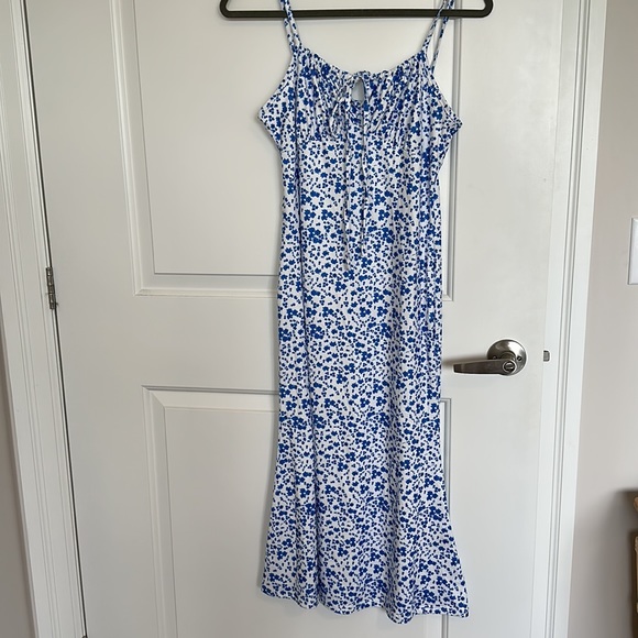 Floral midi dress - Picture 2 of 4